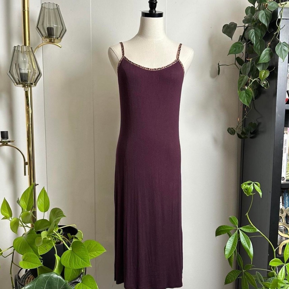 Victorias Secret Burgundy Cheetah Print Slip Dress Nightgown Maxi Side Slit M